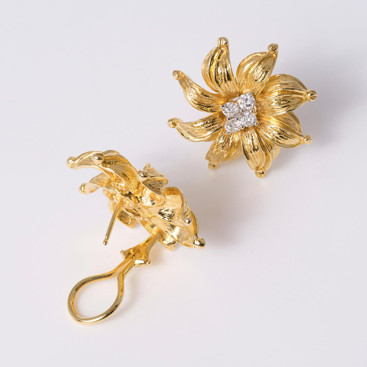 Mid Century Italian 18K Gold & Diamond Buccellati Style Sunflower Earrings