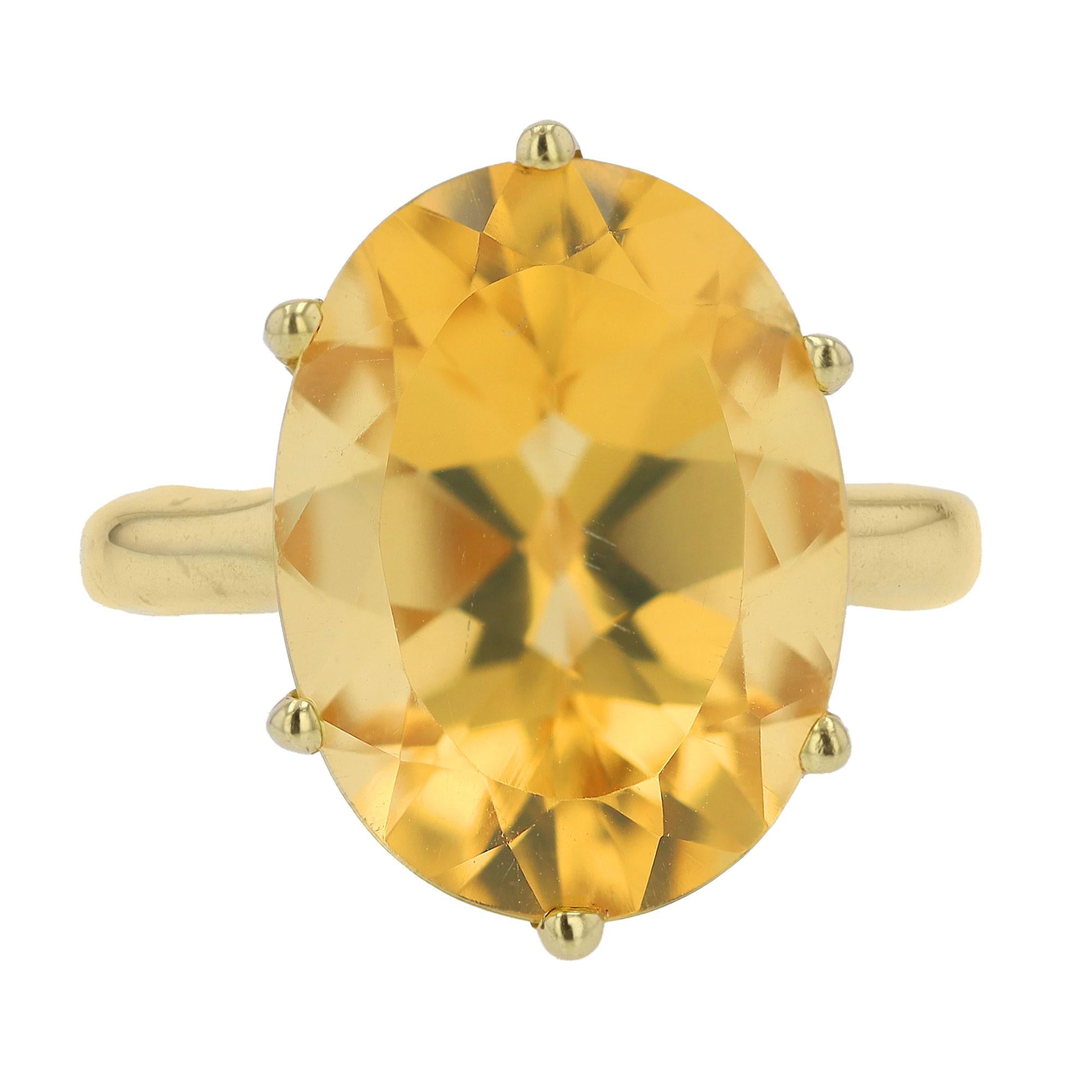 Vintage 8.30 Carat Citrine & Yellow Gold Cocktail Ring