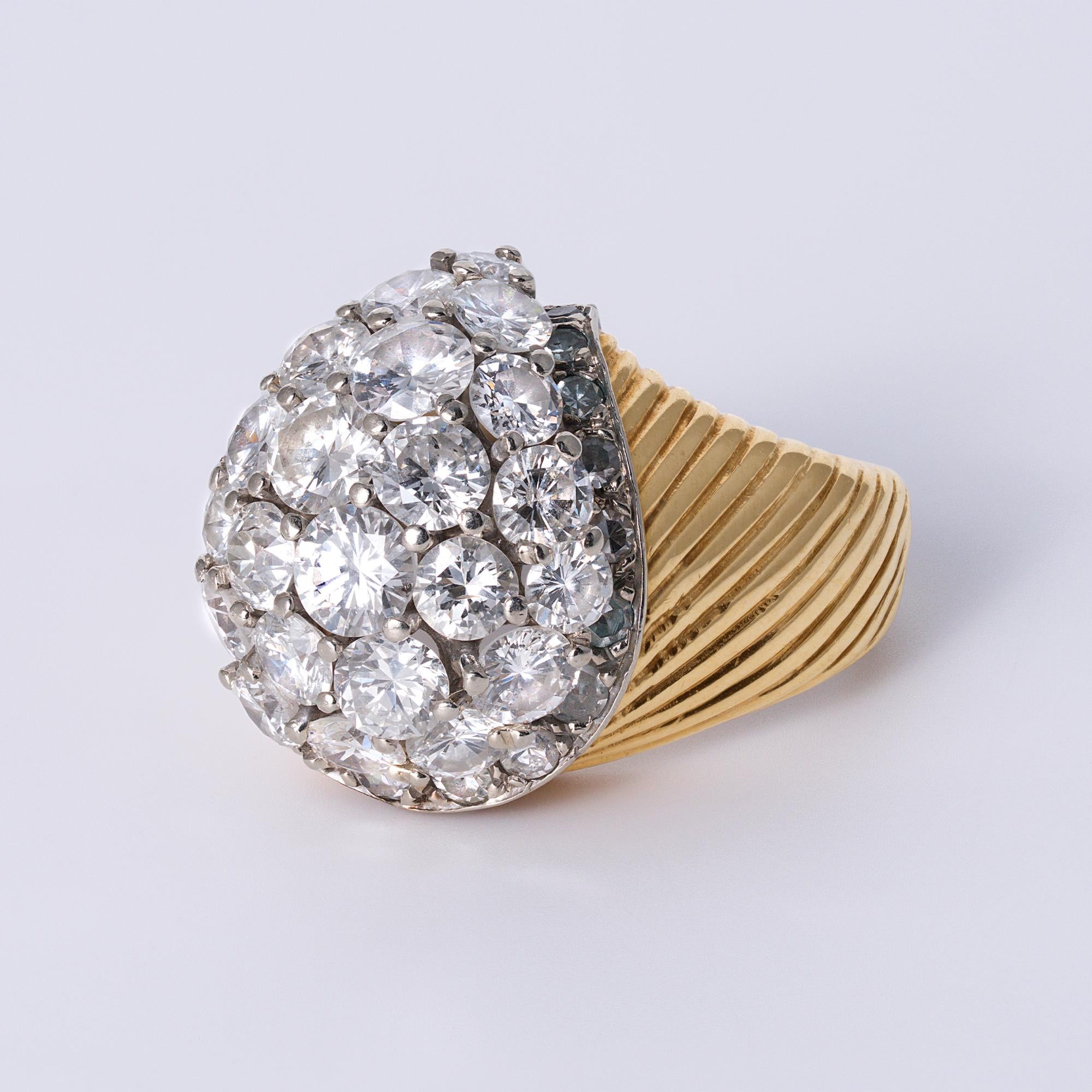 Vintage 1970s Mid Century 2 Carat Diamond Bomb Cluster 14K Gold Cocktail Ring
