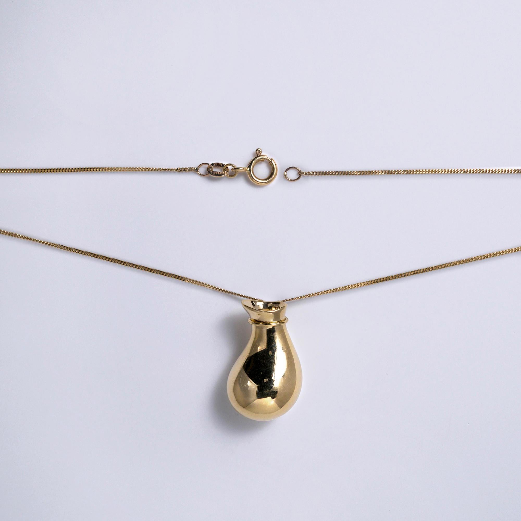 Vintage Elsa Peretti Tiffany & Co 18K Gold Bottle Jug Pendant Necklace