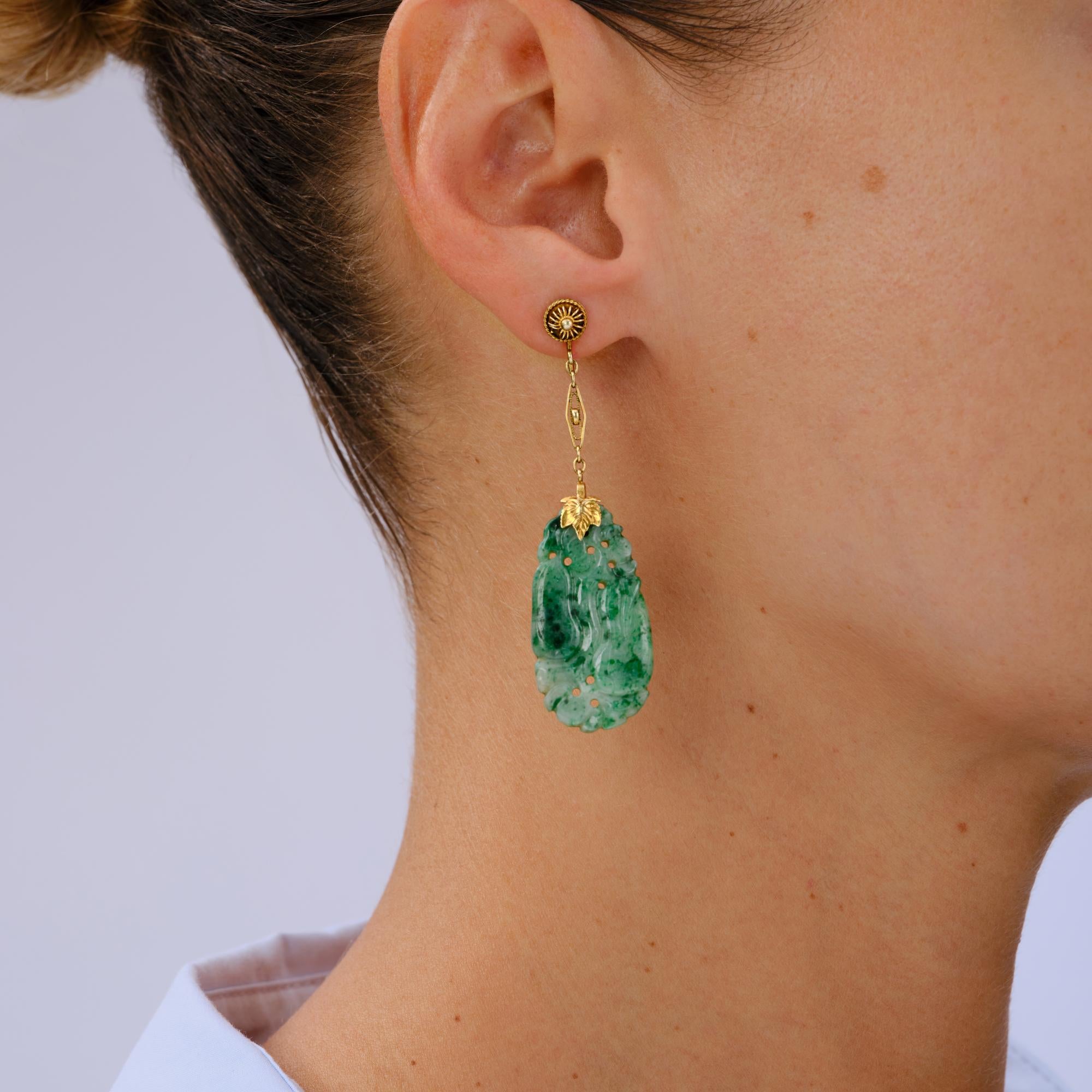 Retro Antique Carved Jade and 14k Gold Drop Earrings