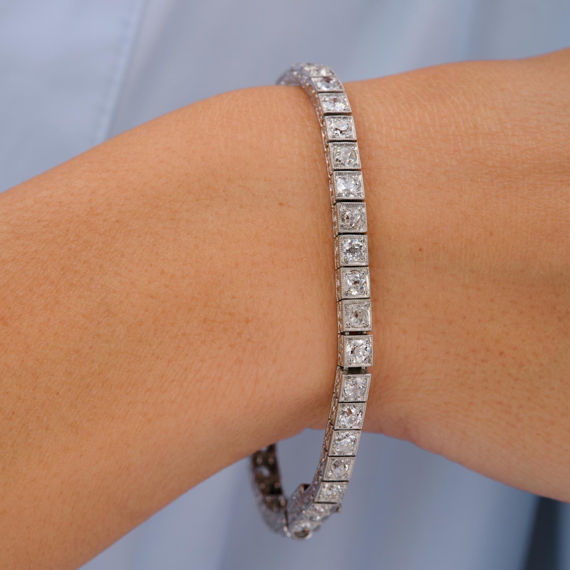 Art Deco 1925 7.00 Carat Old Mine Diamond Line Tennis Bracelet