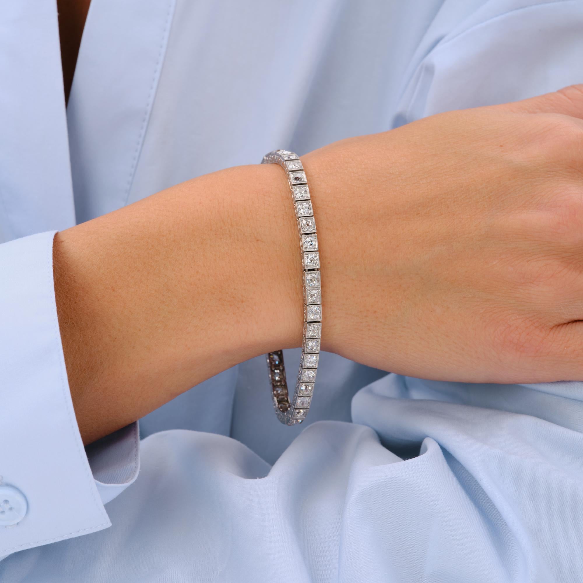 Art Deco 1925 7.00 Carat Old Mine Diamond Line Tennis Bracelet