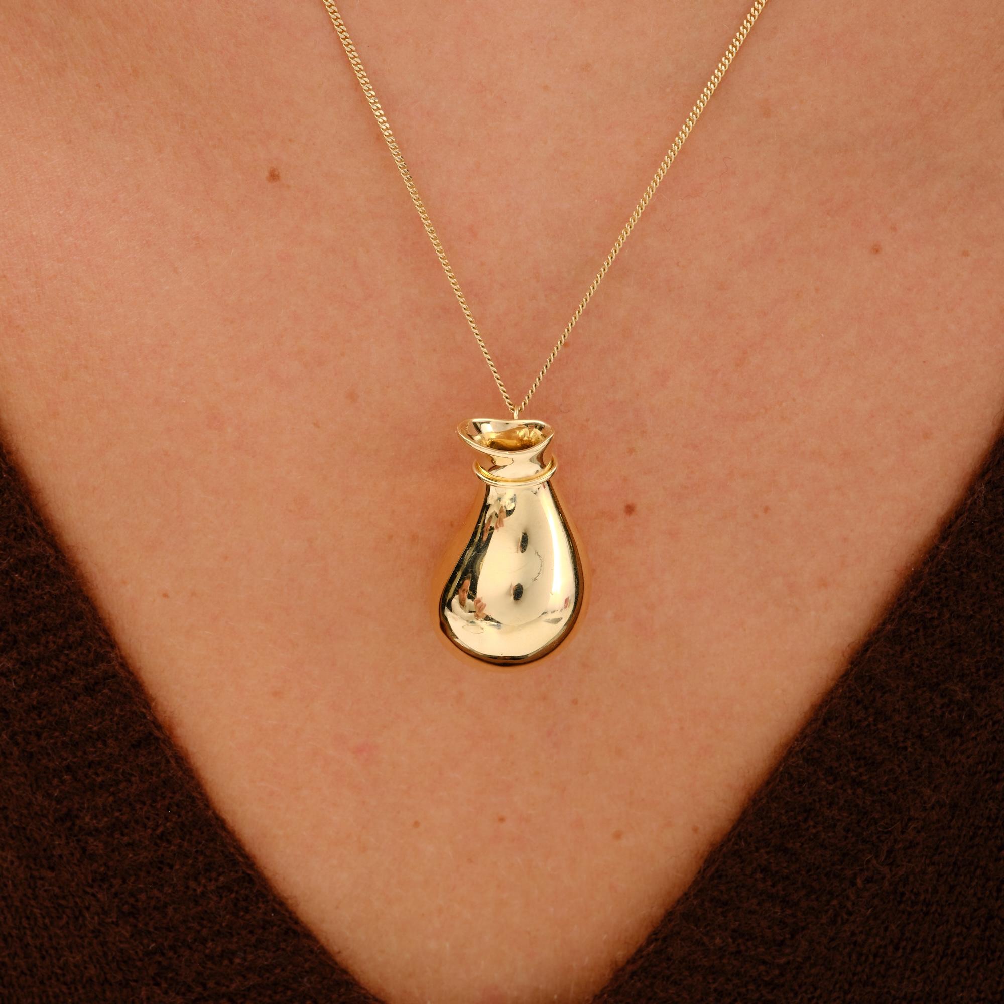 Vintage Elsa Peretti Tiffany & Co 18K Gold Bottle Jug Pendant Necklace