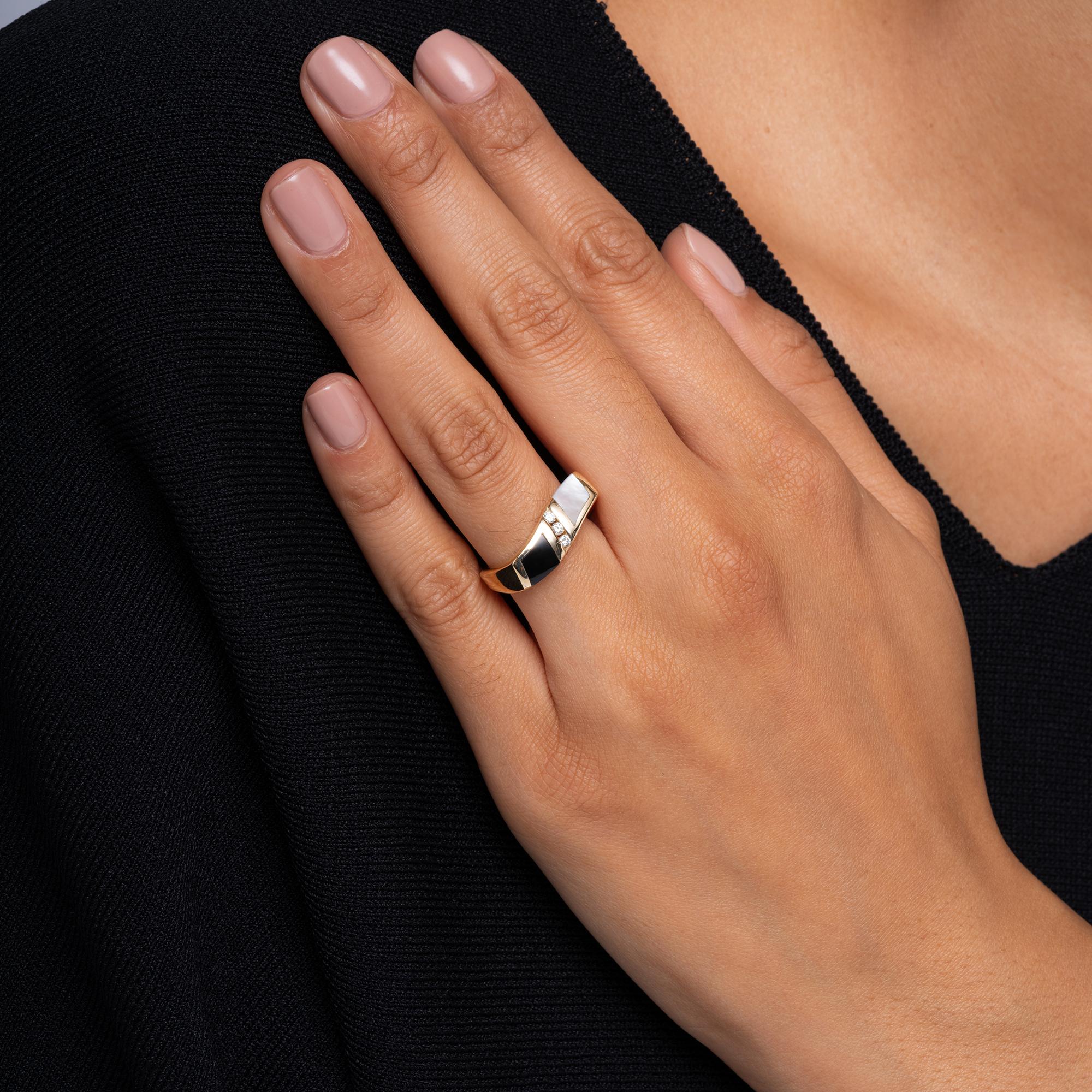 Kabana Onyx & Mother of Pearl Diamond Wavy Wedding Band