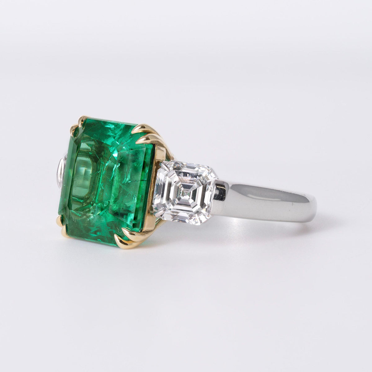 Finest Colombian Emerald No Oil 5.59ct Art Deco Ring, 2.01ct Diamond Sides