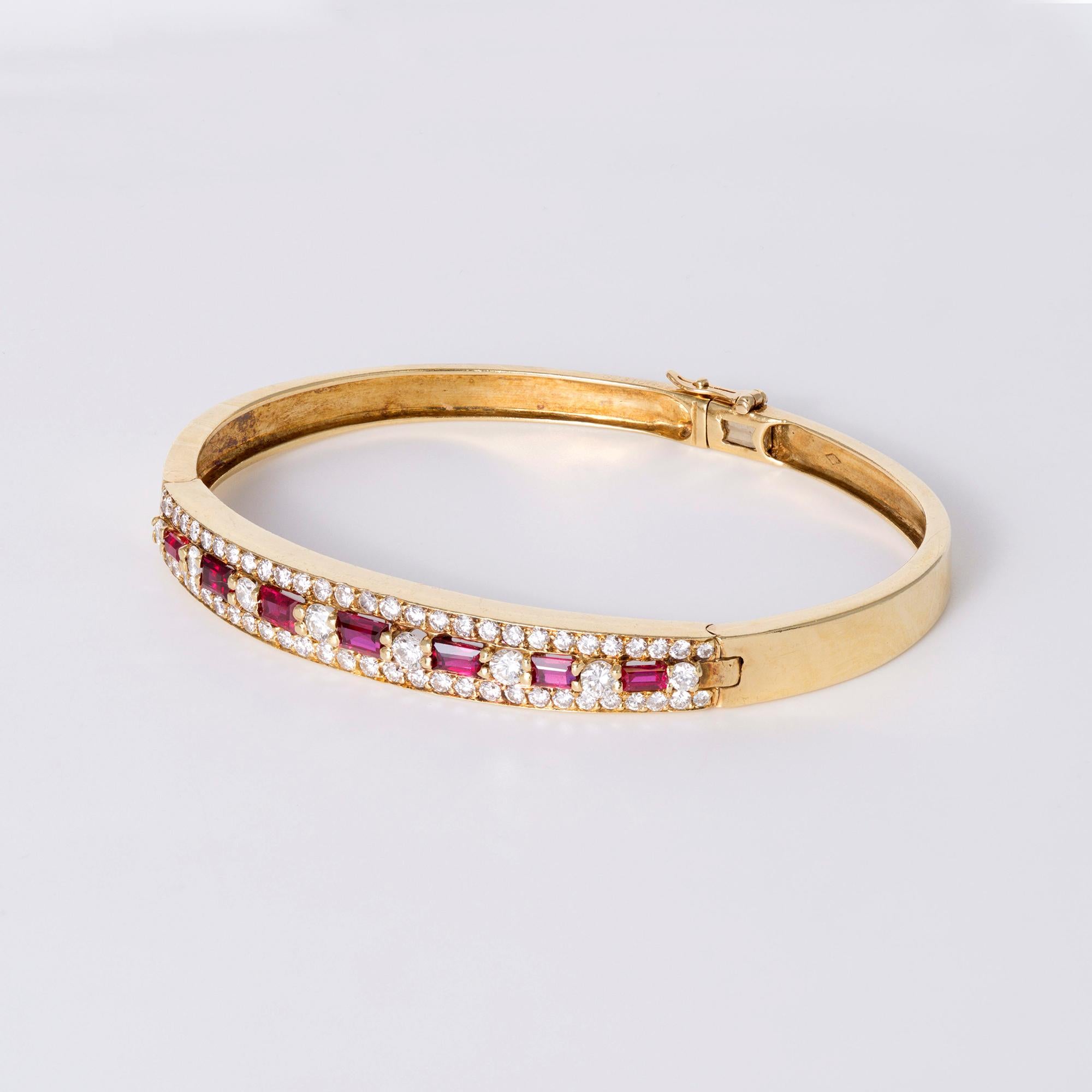 Vintage 1970s Van Cleef & Arpels Ruby, Diamond 18K Gold Bangle Bracelet