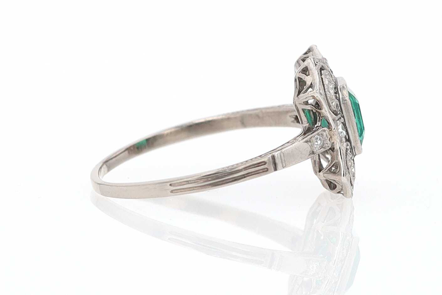 Antique Edwardian Filigree Emerald & Diamond Engagement Ring