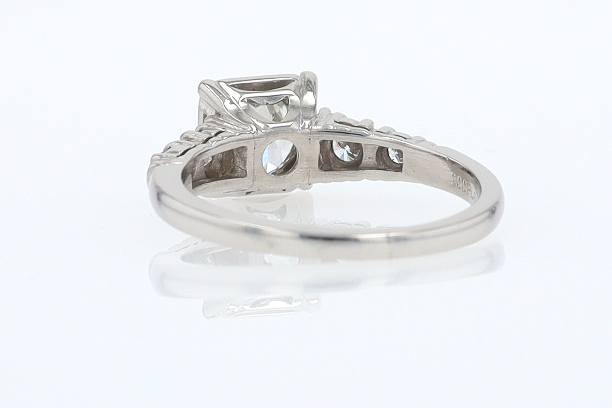 Art Deco 3/4 Carat Diamond Antique Engagement Ring