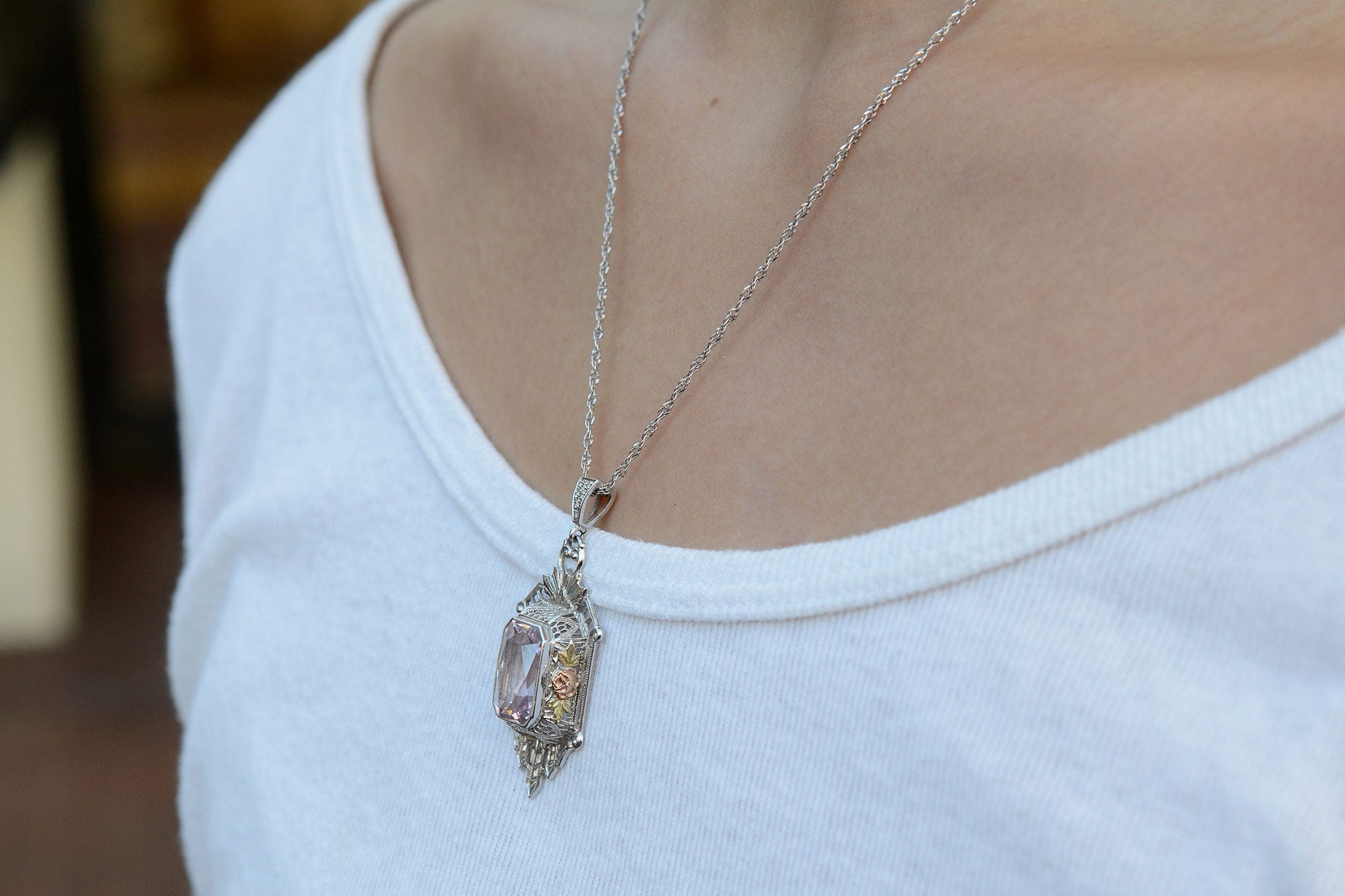 Art Deco Tri-Color Gold Pink Kunzite Filigree Necklace