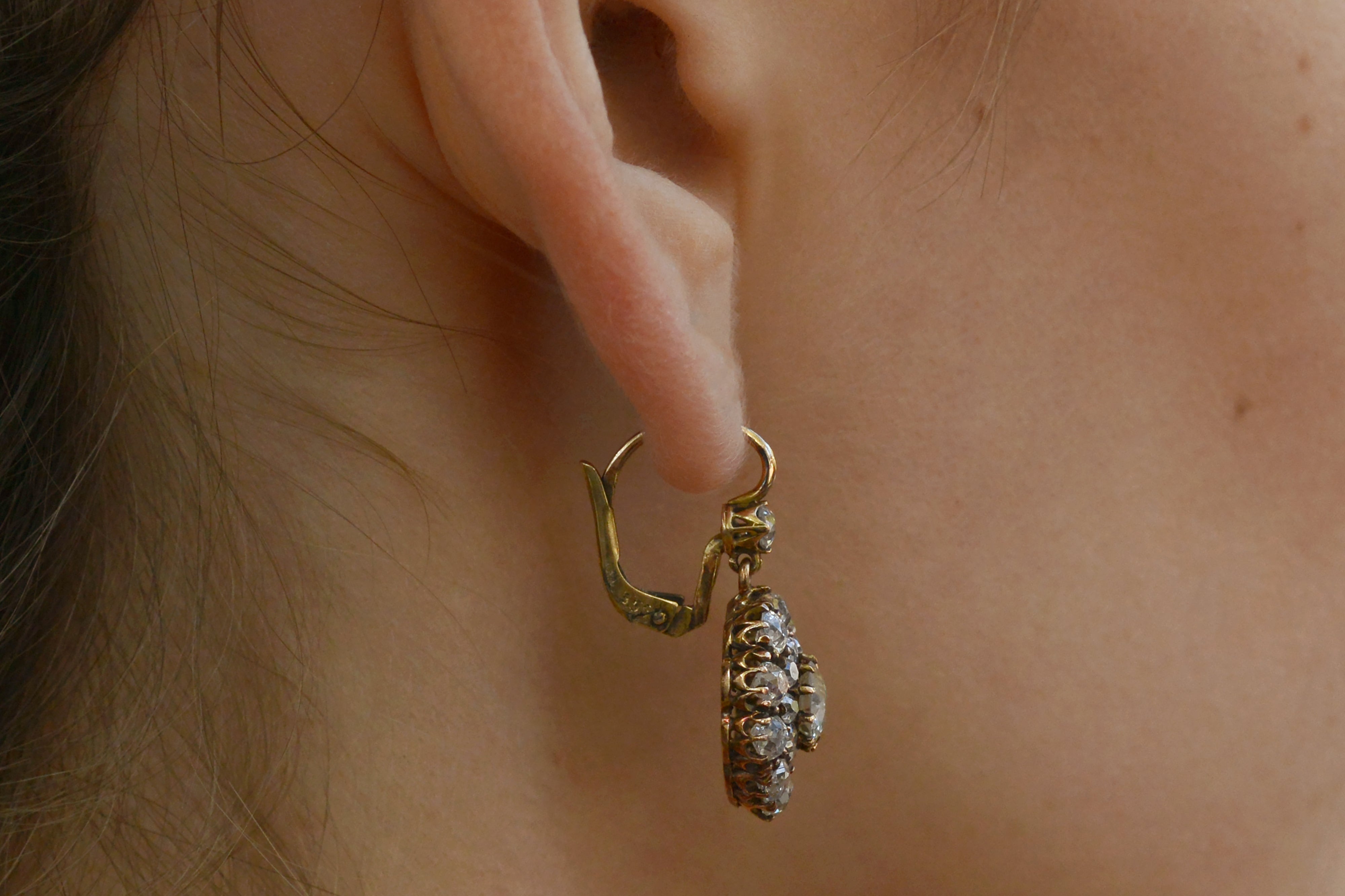 Outstanding Victorian 5 1/2 Carat Old Mine Diamond Earrings