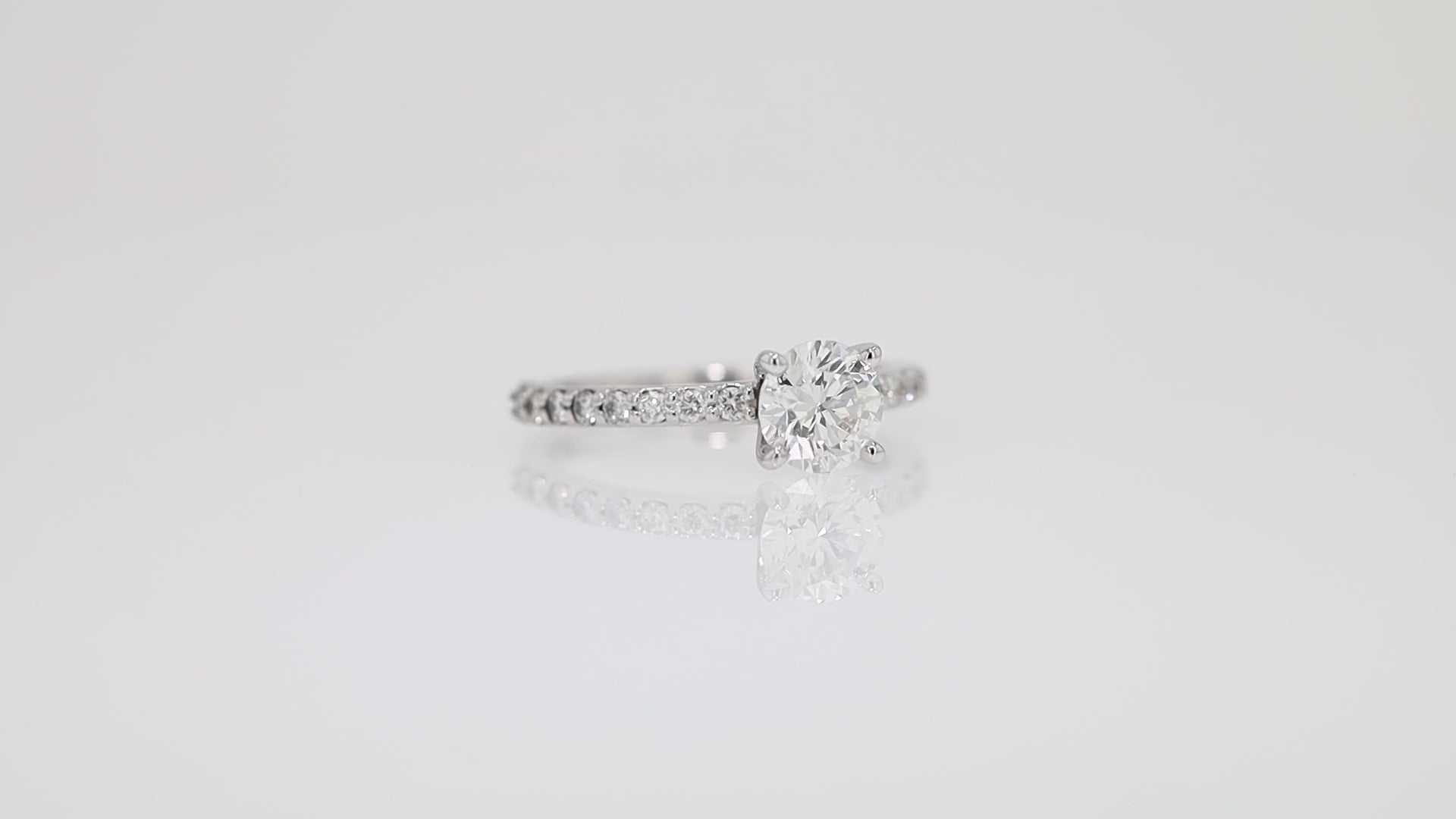 GIA Certified 0.80 carat Round Brilliant Cut Solitaire Diamond Ring