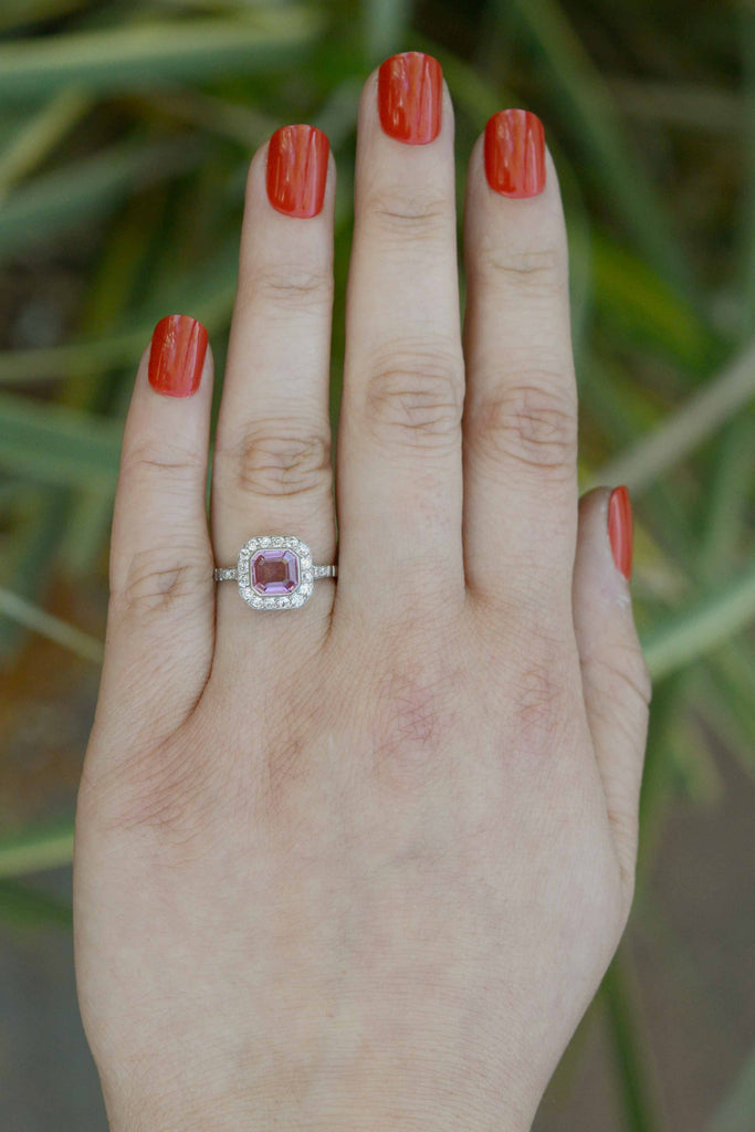 This sapphire displays natural bubblegum color.