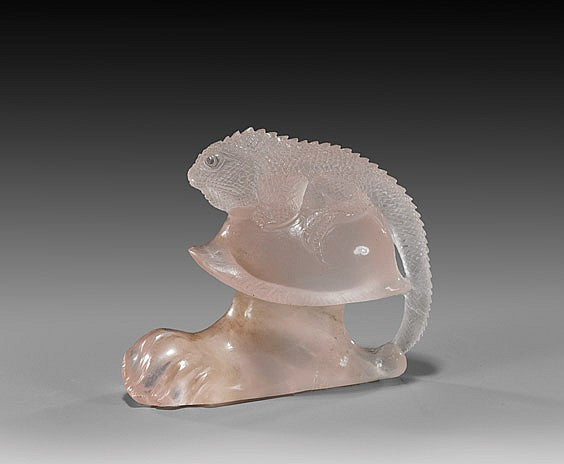 A Ronald Stevens lizard, carved from a fine piece of rose quartz.